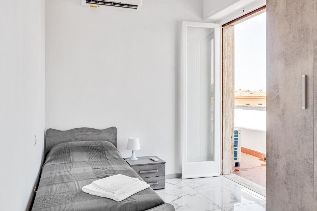 Modern Attics With Balconies And Panoramic View Apartman Pisa Kültér fotó